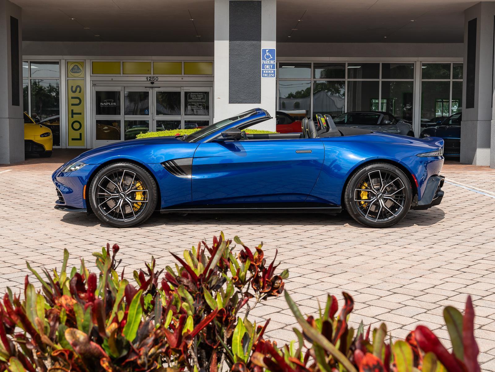 Used 2021 Aston Martin Vantage Roadster