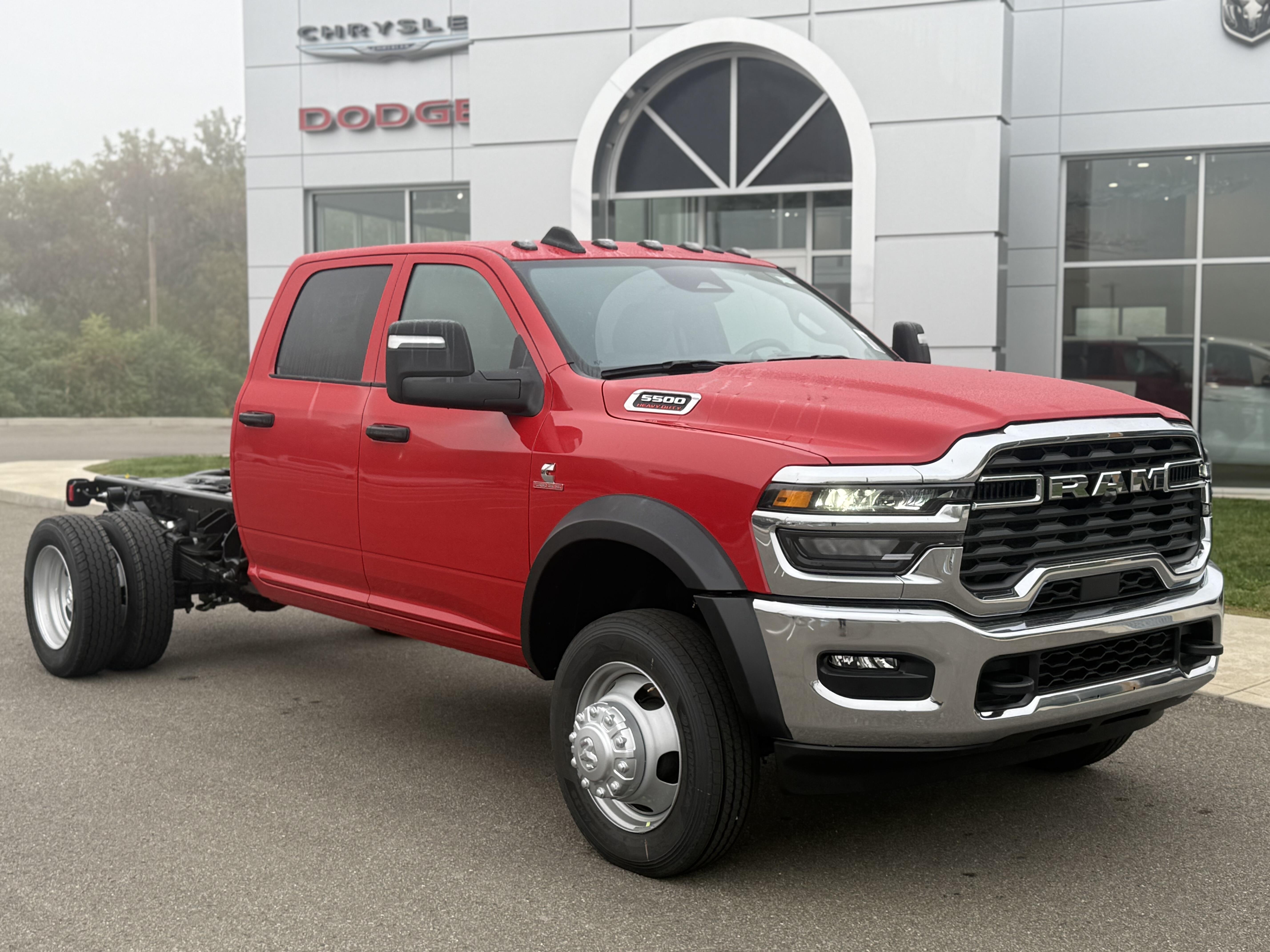 2026 RAM 5500 Chassis 5500 Tradesman Chassis Crew Cab 4x4 84' Ca