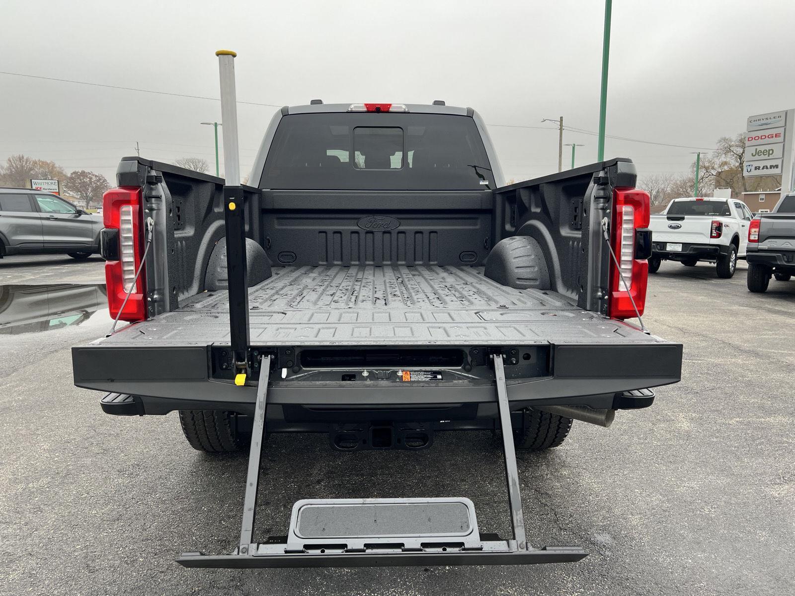 2026 Ford F-350 Super Duty Lariat - Photo 62