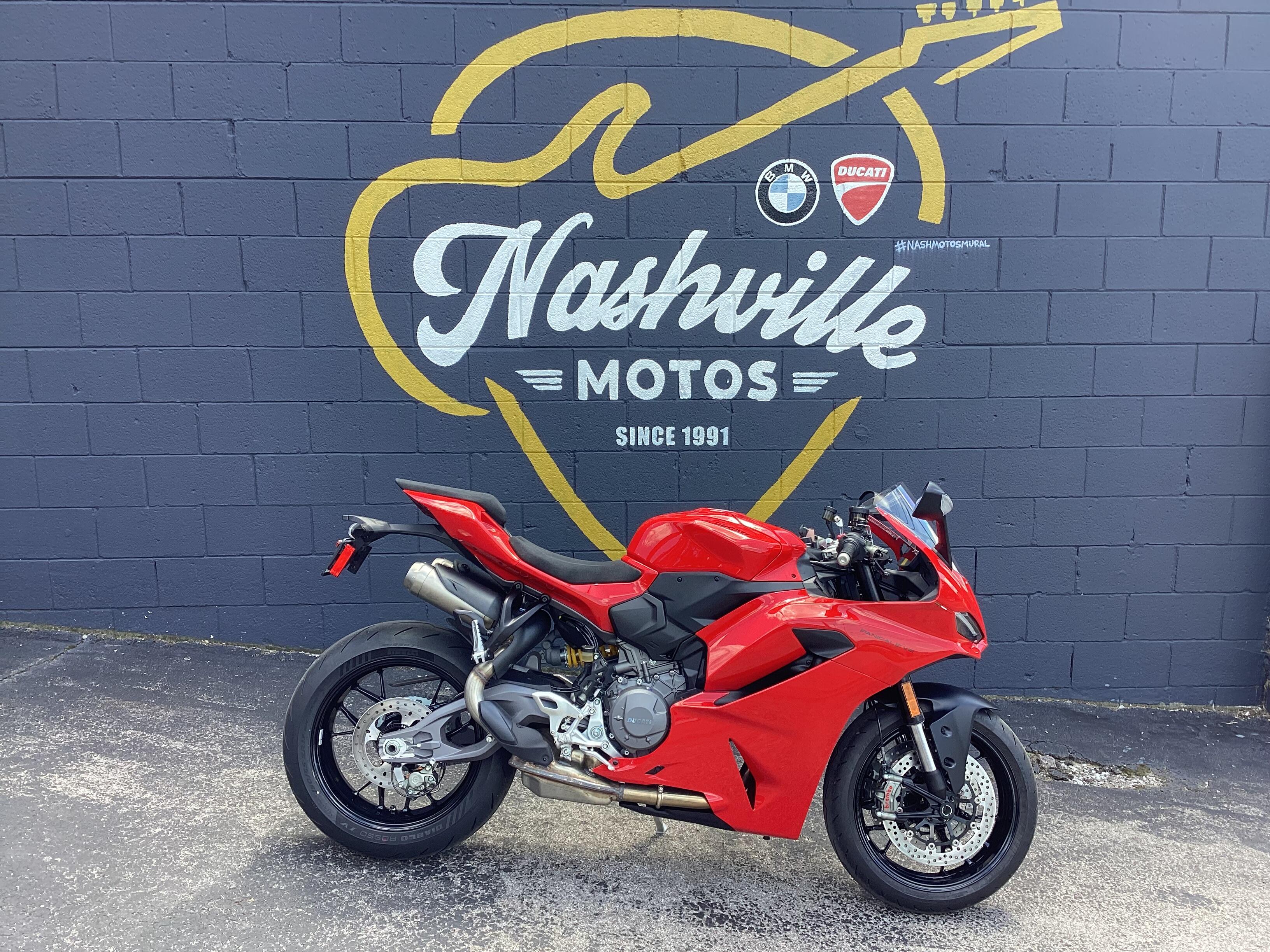 2026 Ducati PANIGALE V2