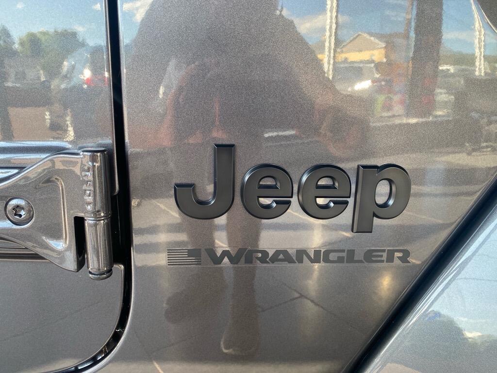 2025 Jeep Wrangler 4-Door Sahara - Photo 15