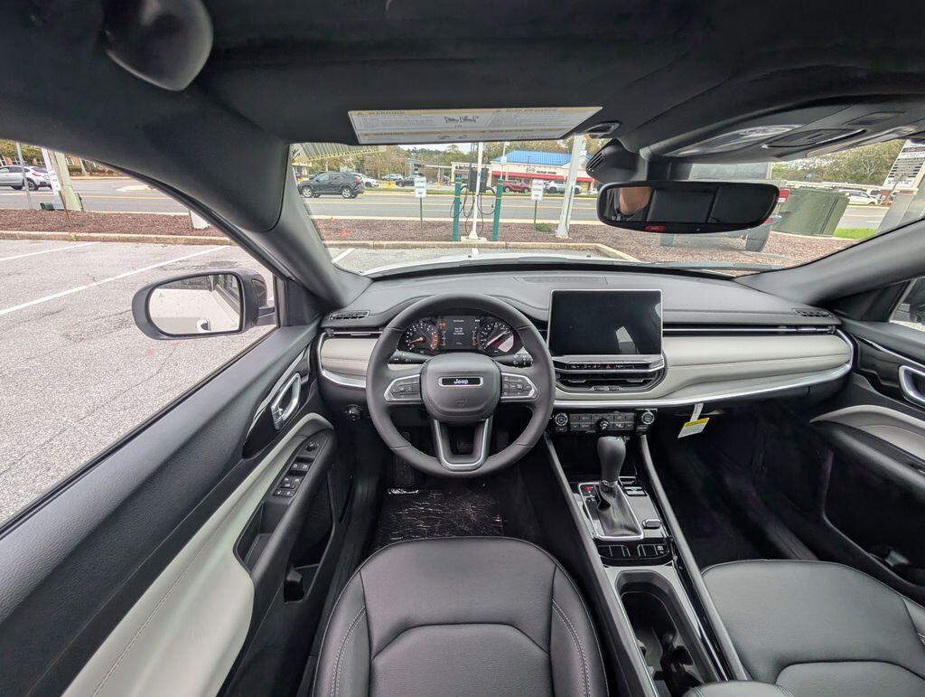 2026 Jeep Compass Limited - Photo 9