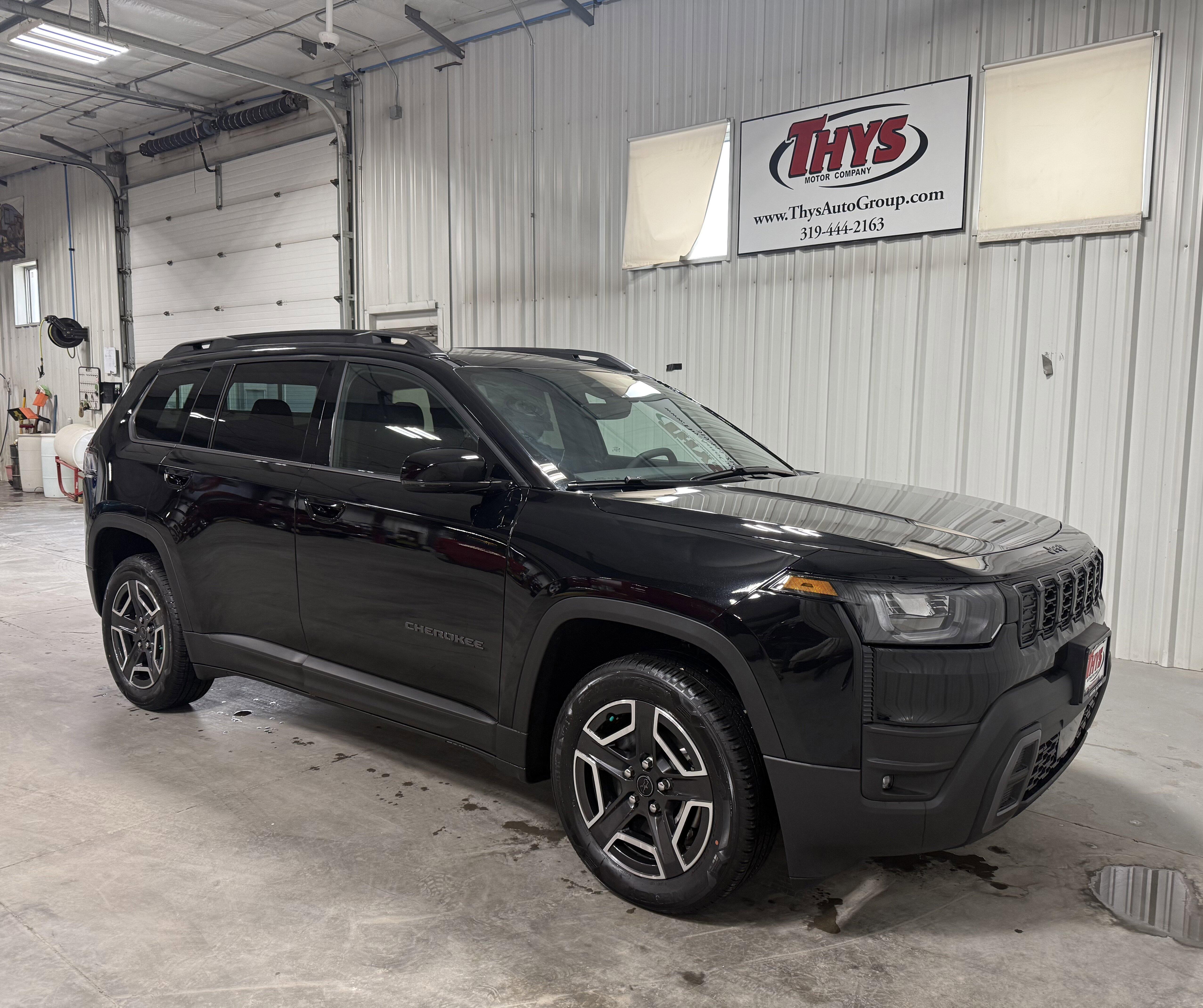 2026 Jeep Cherokee Limited HEV 4X4's photo