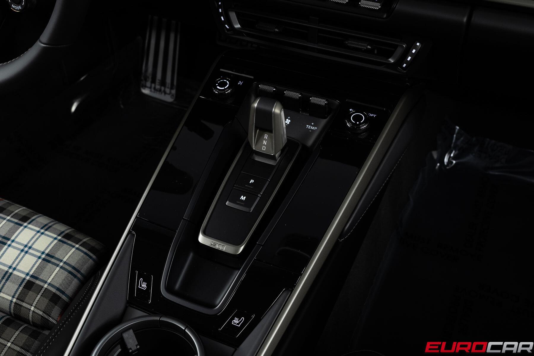 2025 Porsche 911 Turbo 50 Years *LIMITED PRODUCTION * 1784 OF 1974*Image 36