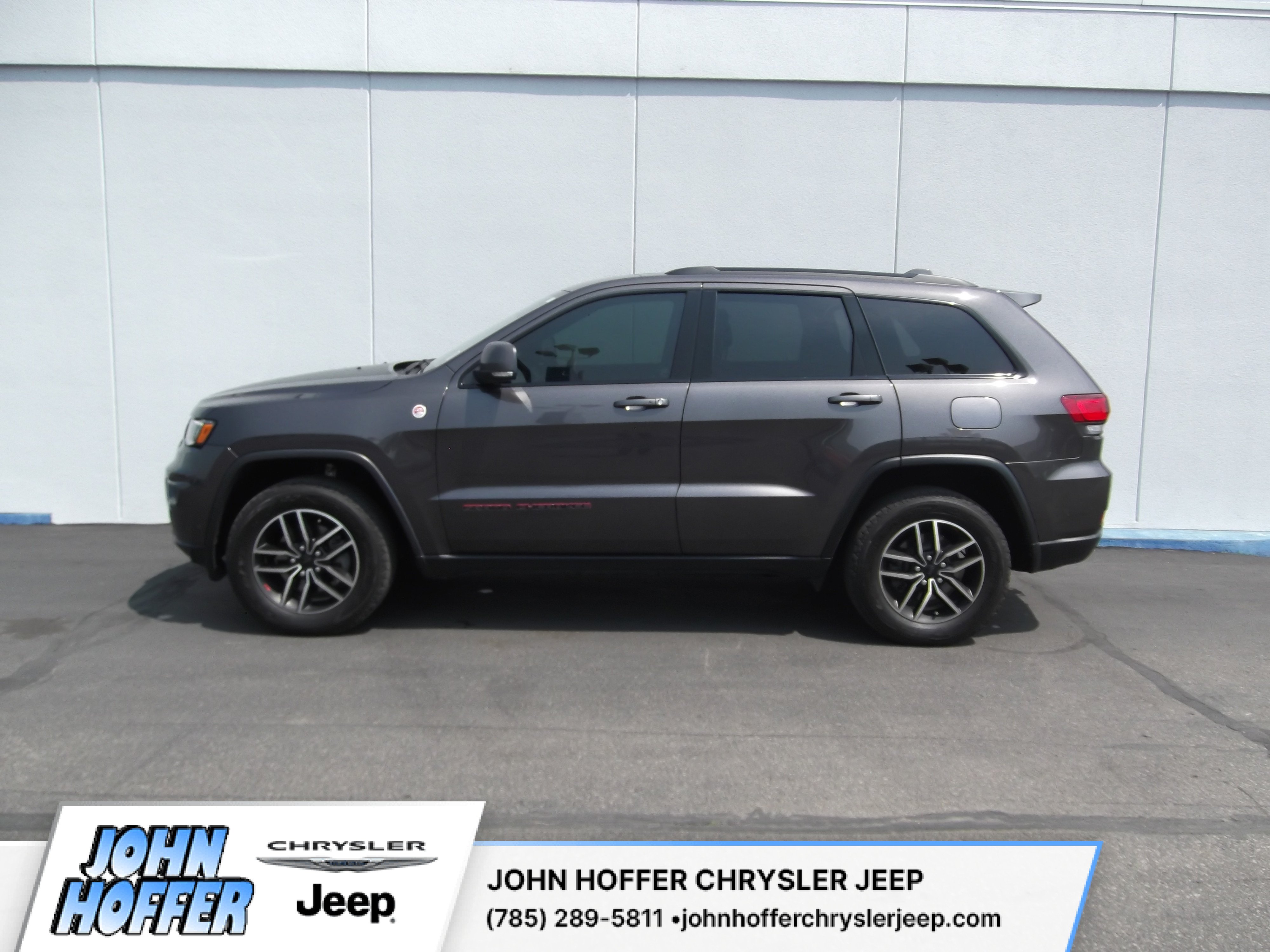 Used 2020 Jeep Grand Cherokee Trailhawk with VIN 1C4RJFLG6LC387057 for sale in Kansas City