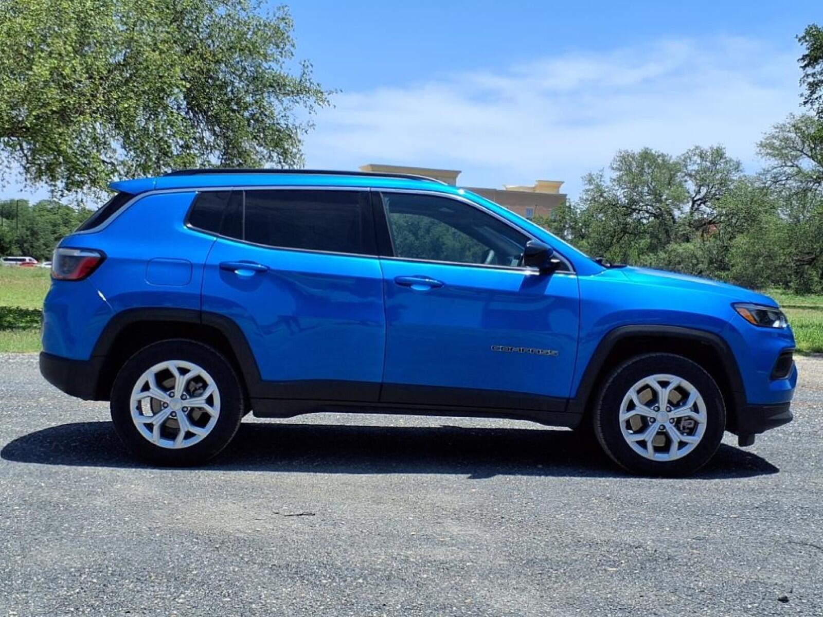 Used 2024 Jeep Compass Latitude with VIN 3C4NJDBN1RT137029 for sale in Uvalde, TX