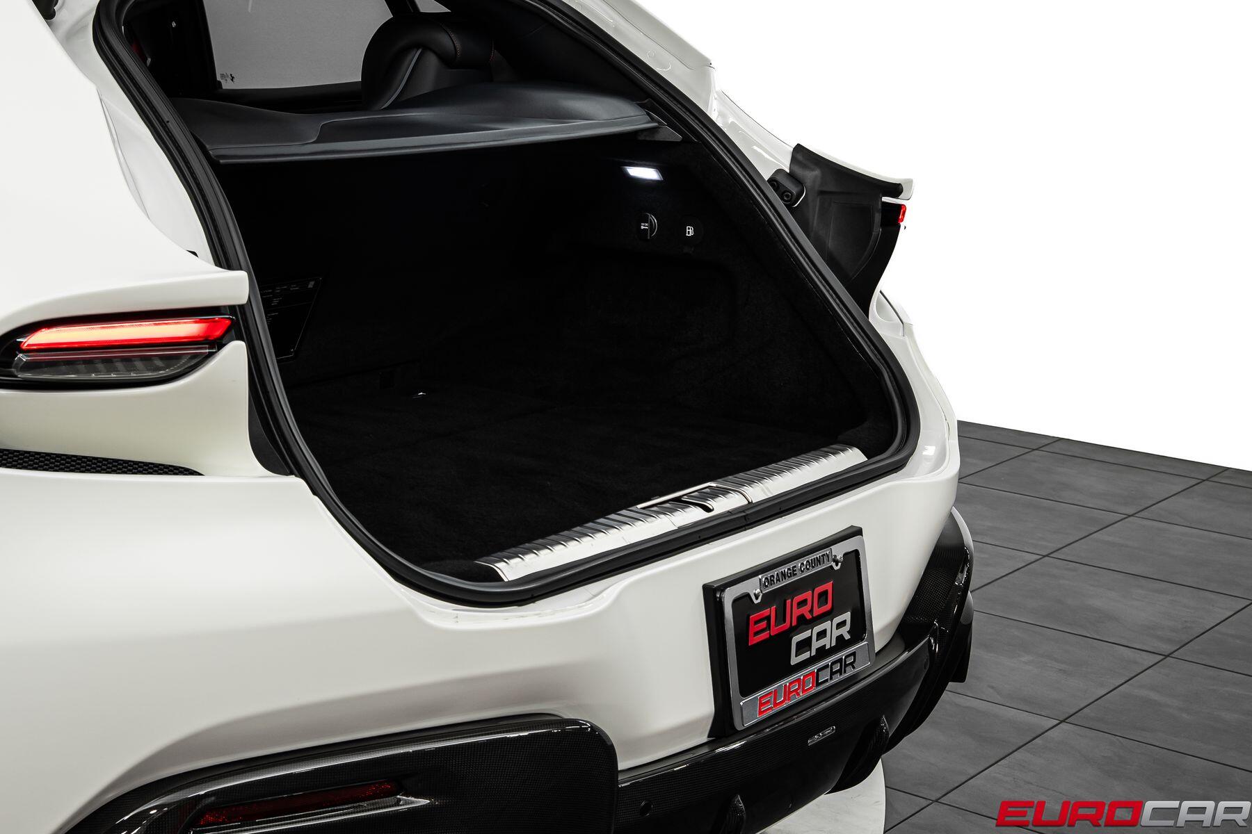 2025 Ferrari Purosangue *HUGE CARBON EXTERIOR OPTIONS * PANORAMIC SUNROOF*Image 24