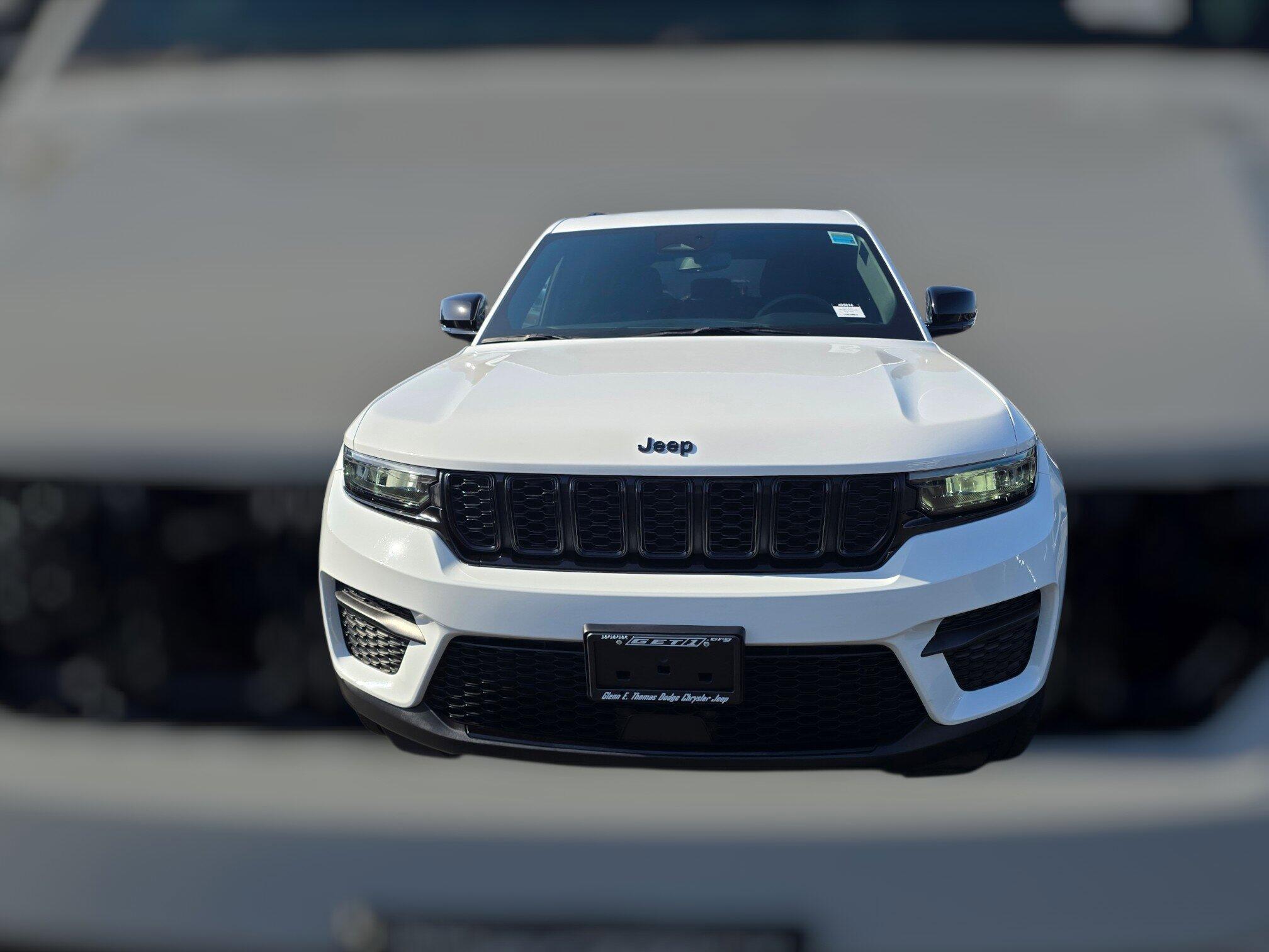 2023 Jeep Grand Cherokee Altitude's photo