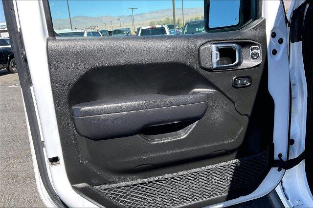 2025 Jeep Gladiator Willys - Photo 21