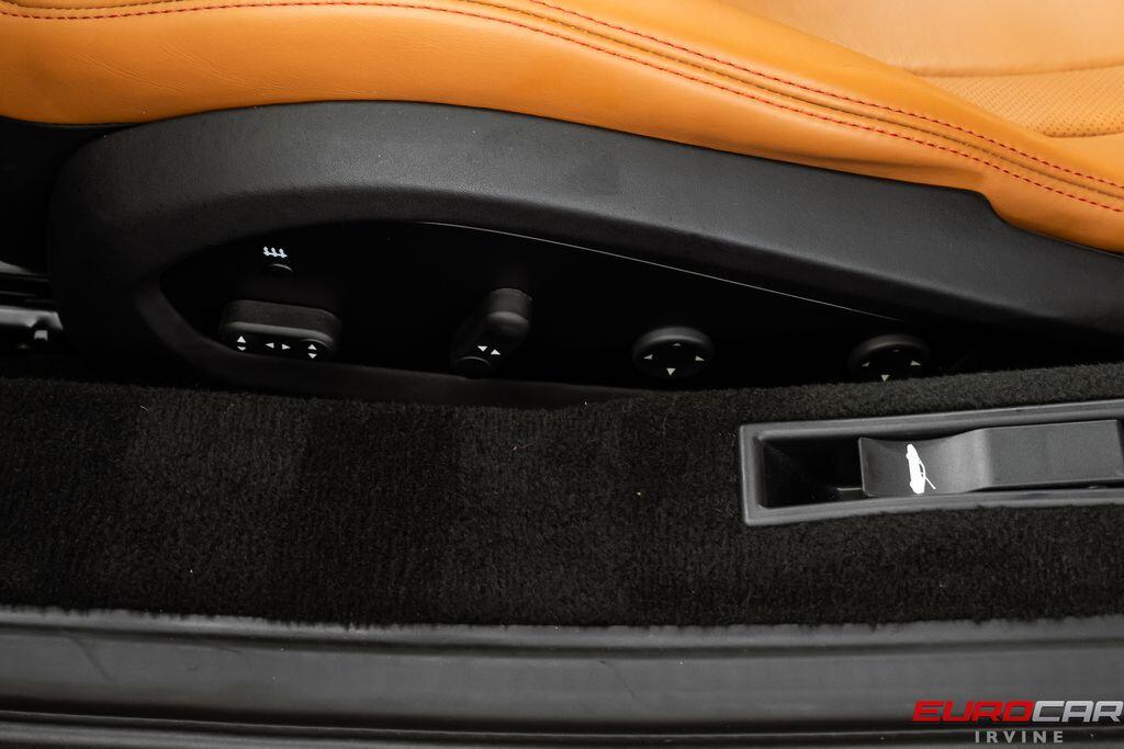 2021 Ferrari F8 Tributo *CARBON STEERING WHEEL * FULL ELECTRIC SEATS*Image 46