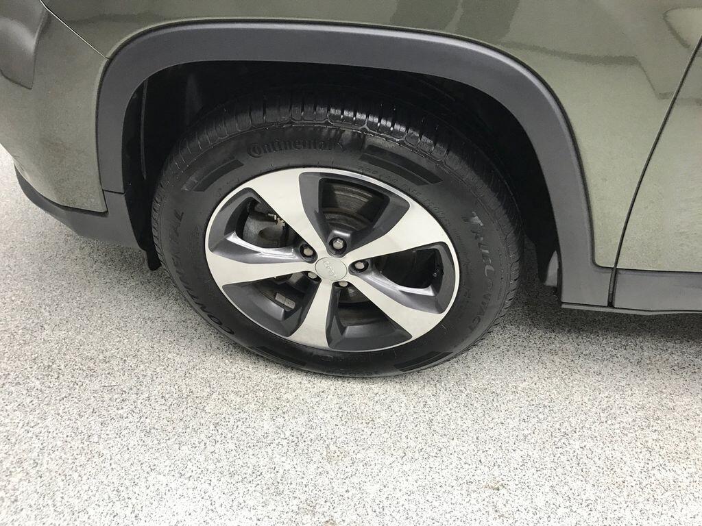 Used 2019 Jeep Cherokee Limited with VIN 1C4PJMDX9KD138478 for sale in Butler, OH