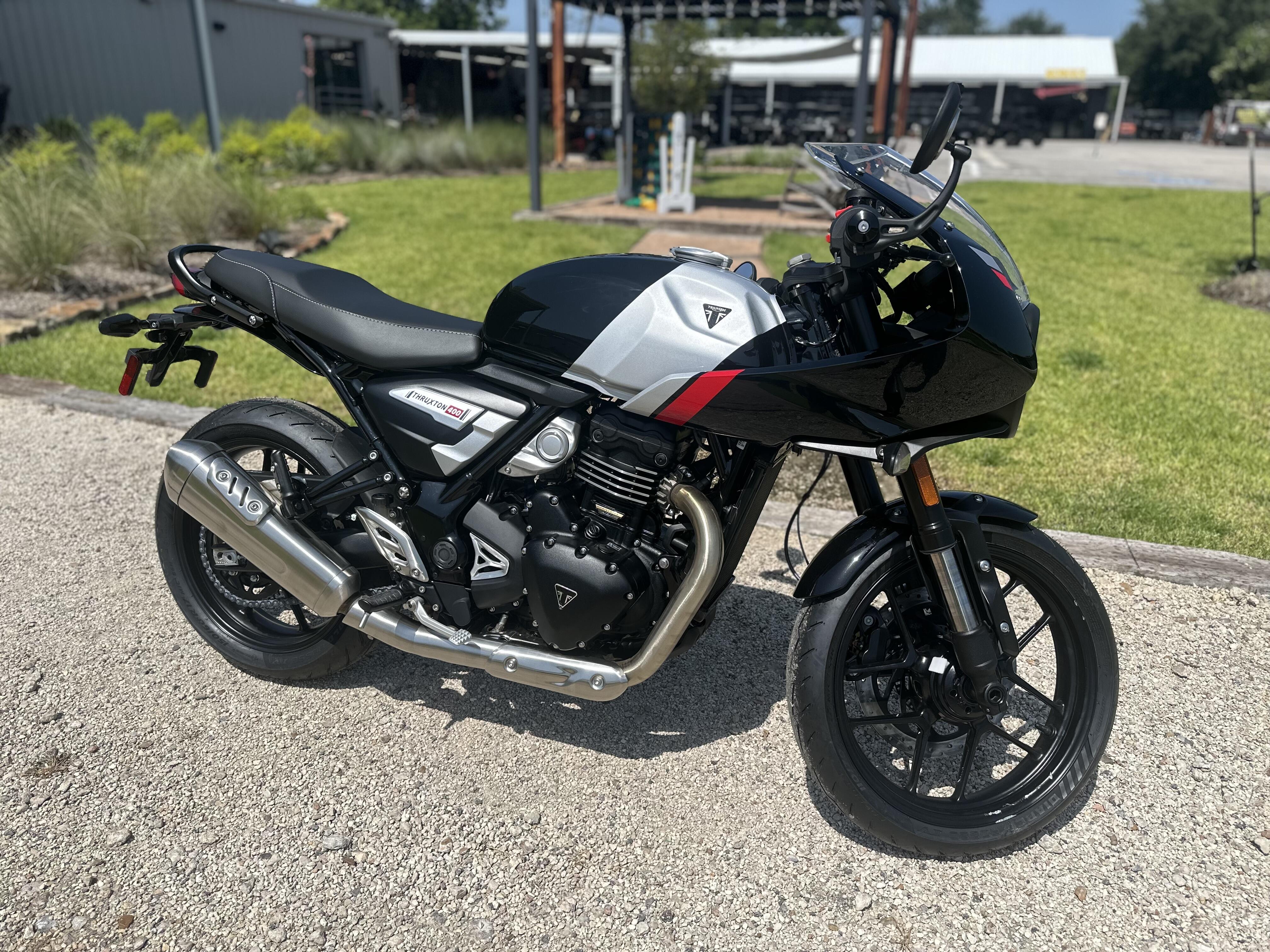 2026 Triumph Thruxton 400
