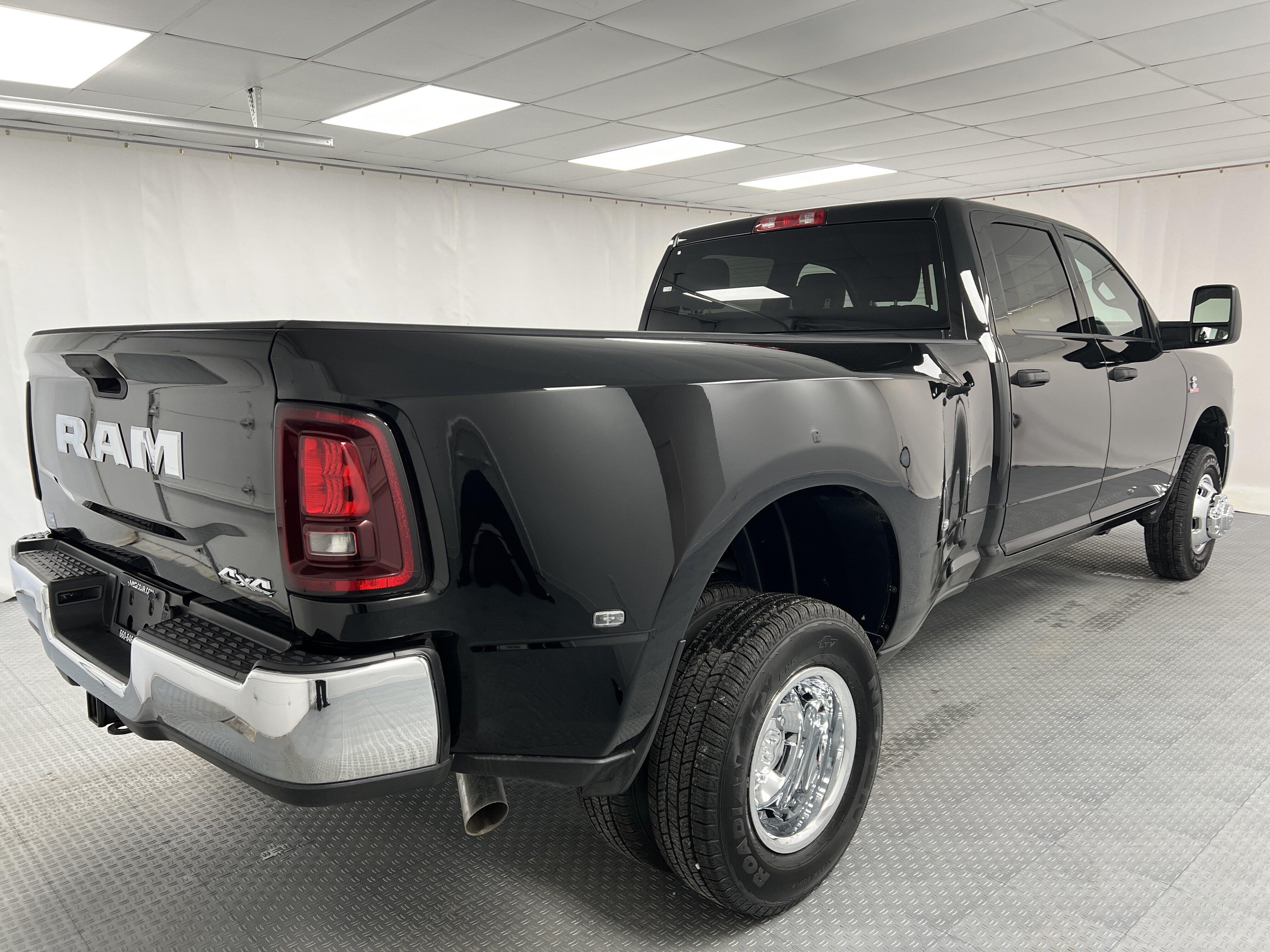 2027 RAM Ram 3500 Pickup Tradesman - Photo 6