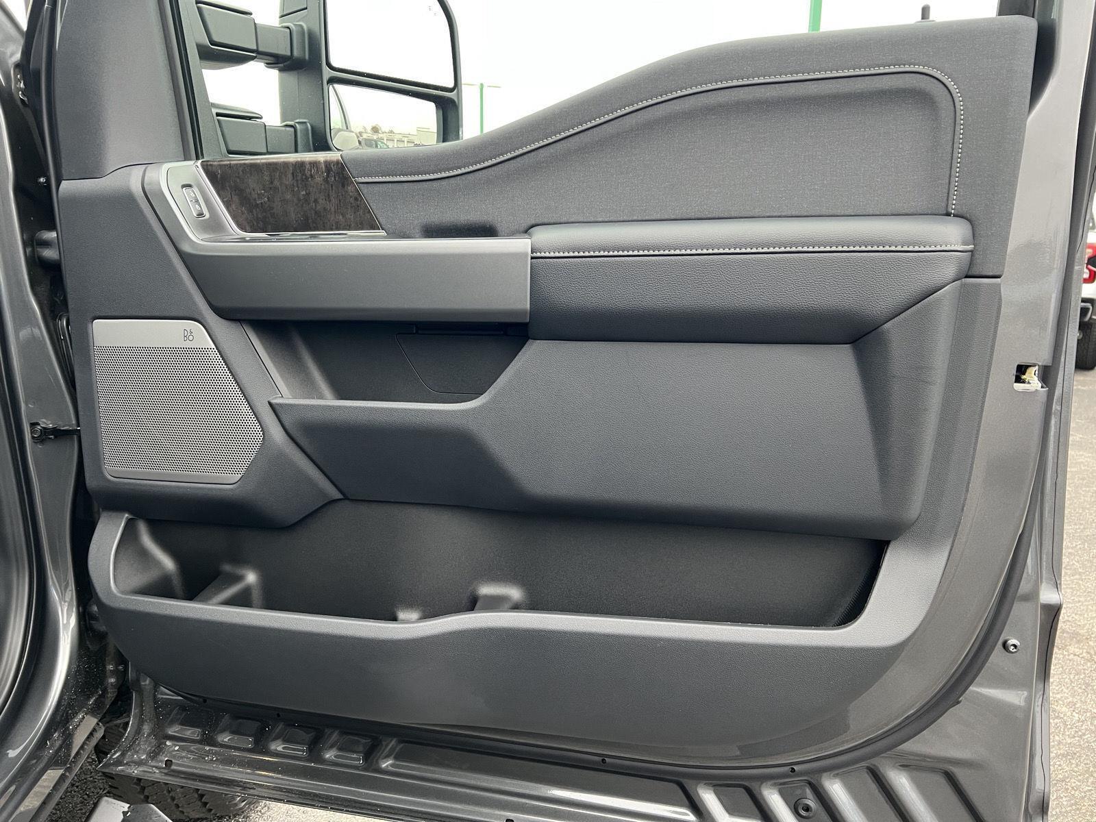 2026 Ford F-350 Super Duty Lariat - Photo 26
