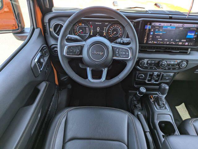 2025 Jeep Wrangler 4-Door Sahara - Photo 16