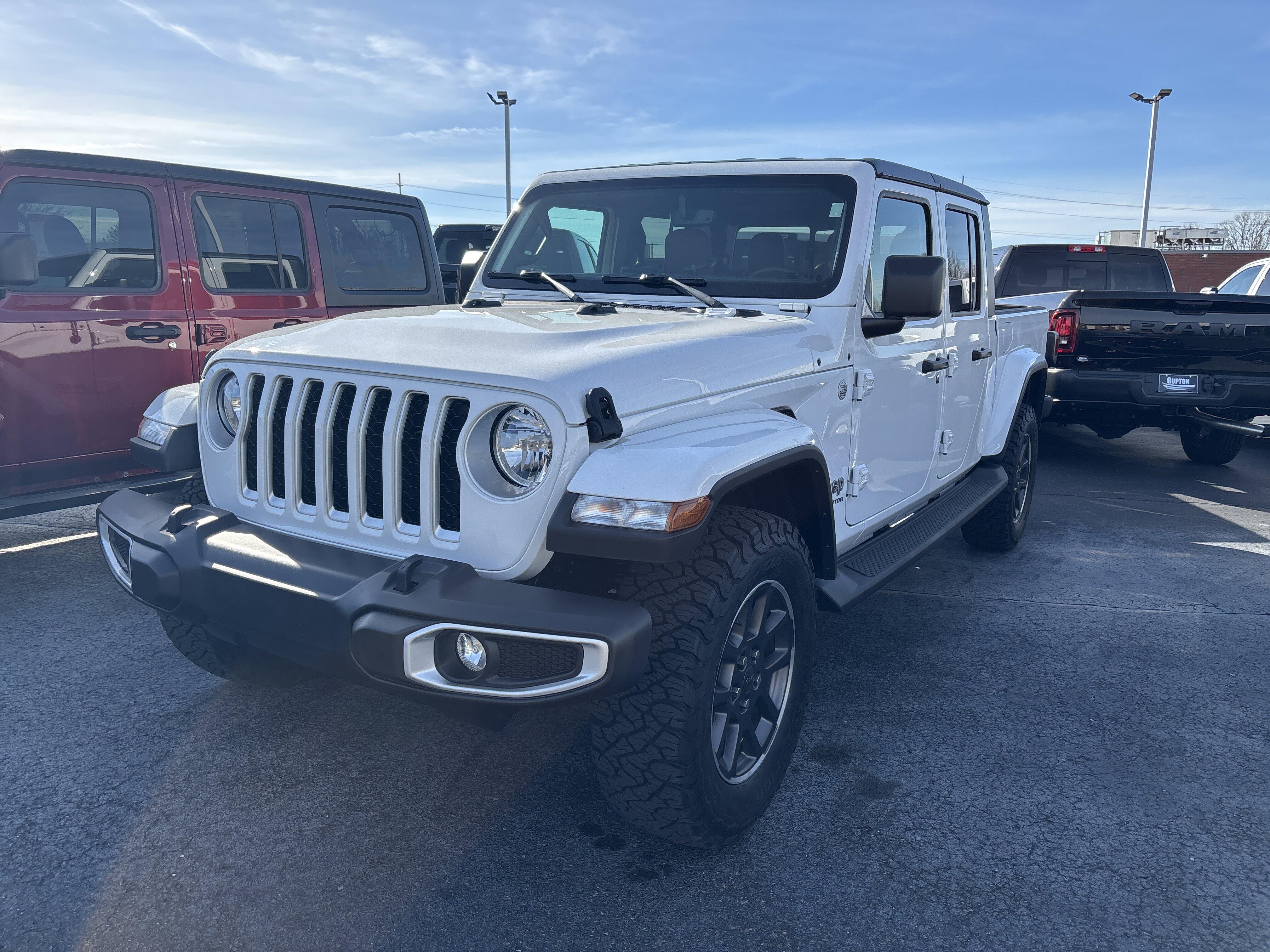 2022 Jeep Gladiator Overland's photo
