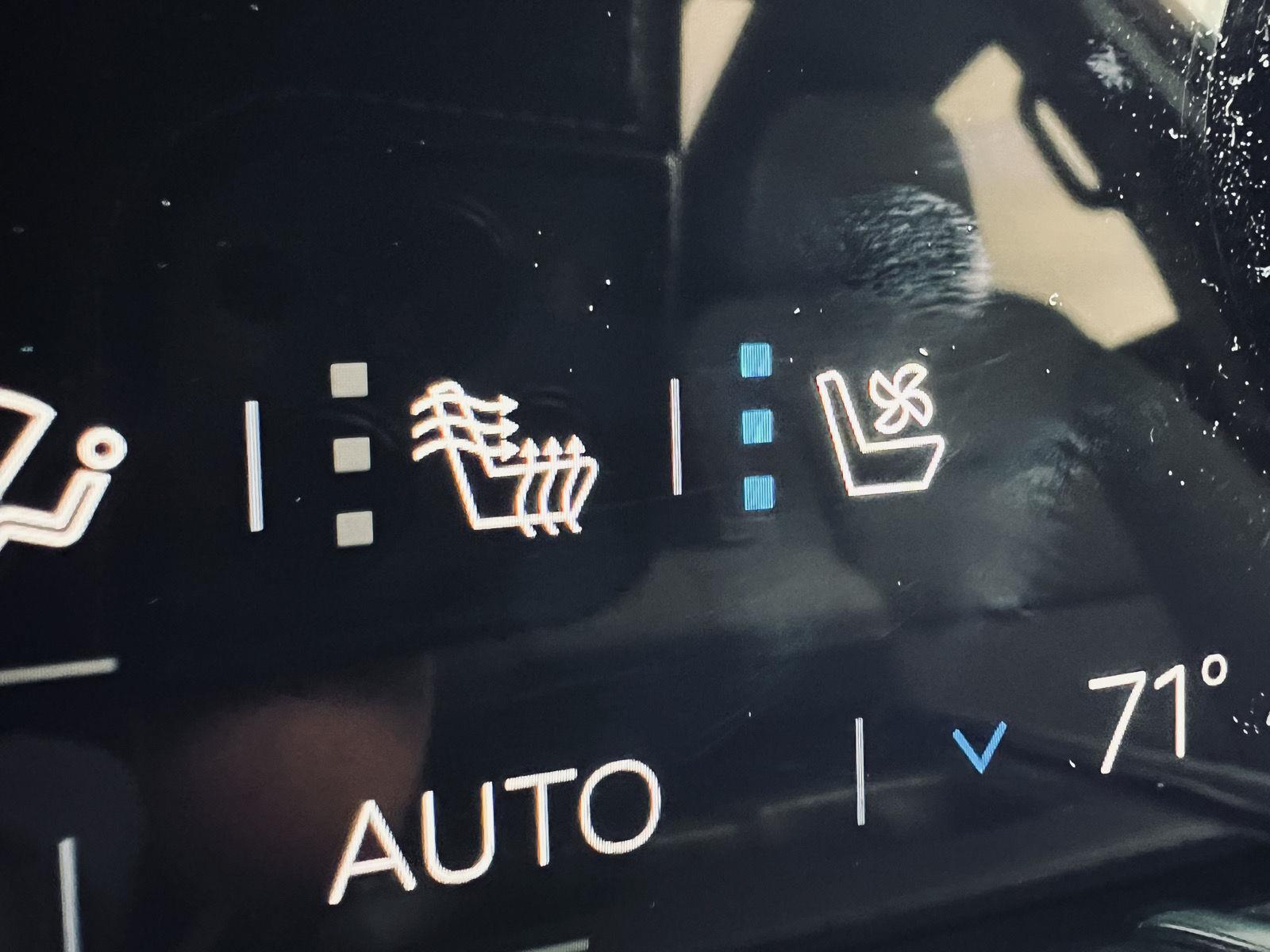 2026 GMC Acadia AT4 - Photo 39
