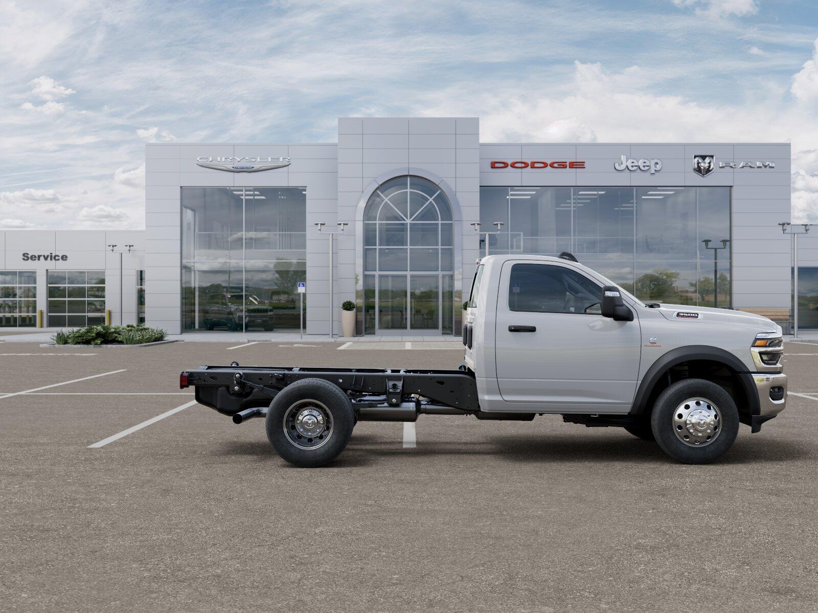 2025 RAM 3500 Chassis Tradesman - Photo 27