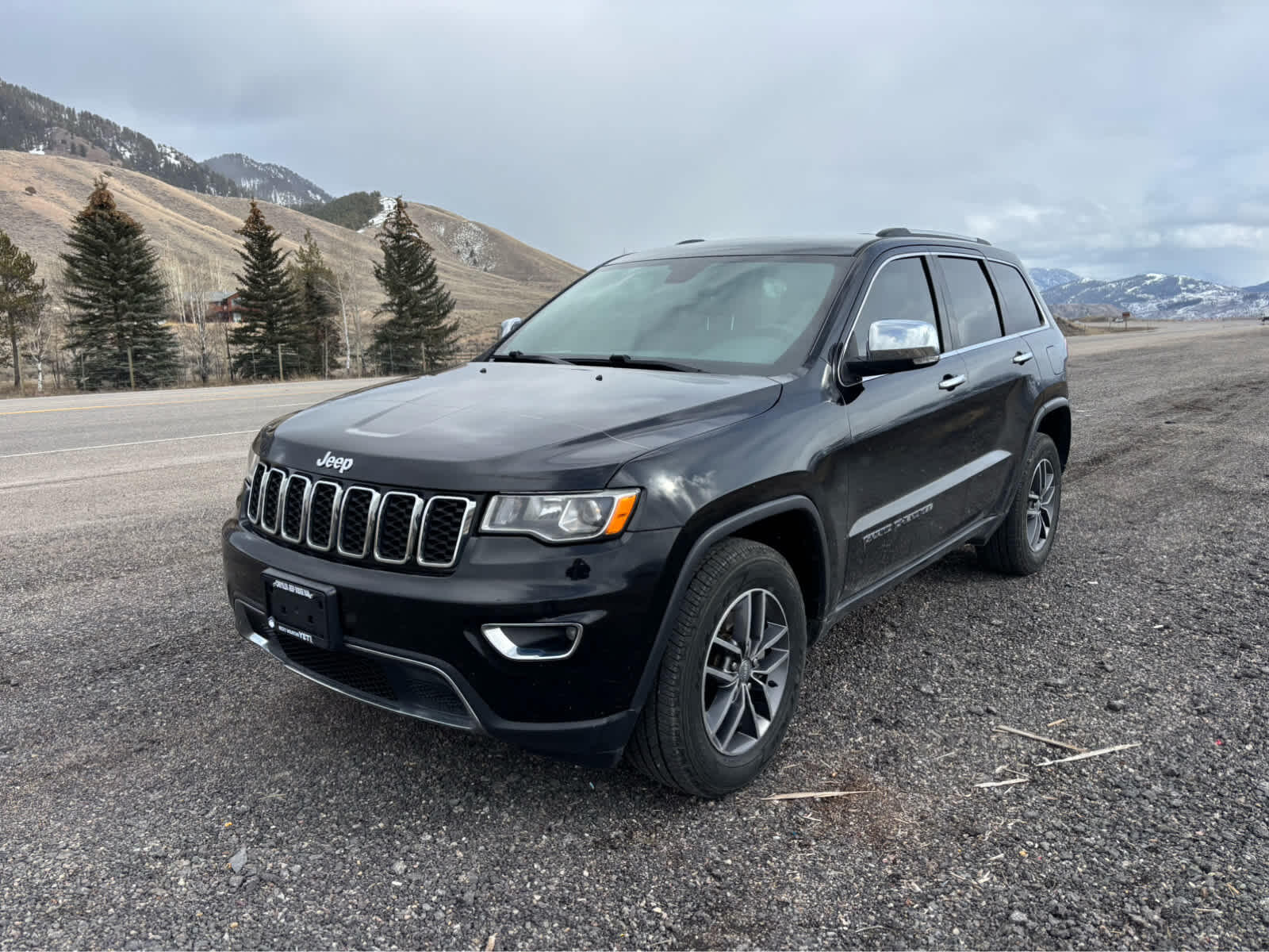 Used 2017 Jeep Grand Cherokee Limited with VIN 1C4RJFBG6HC880147 for sale in Jackson, WY