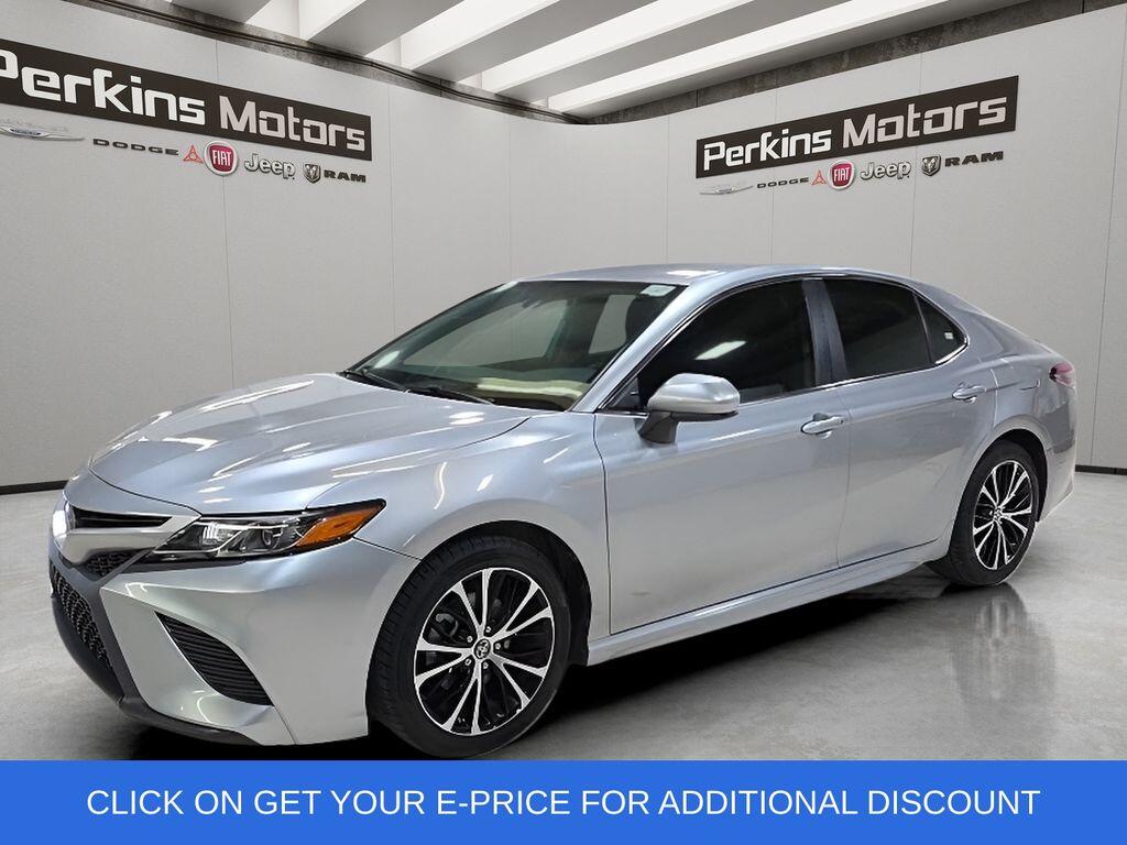 2019 Toyota Camry SE