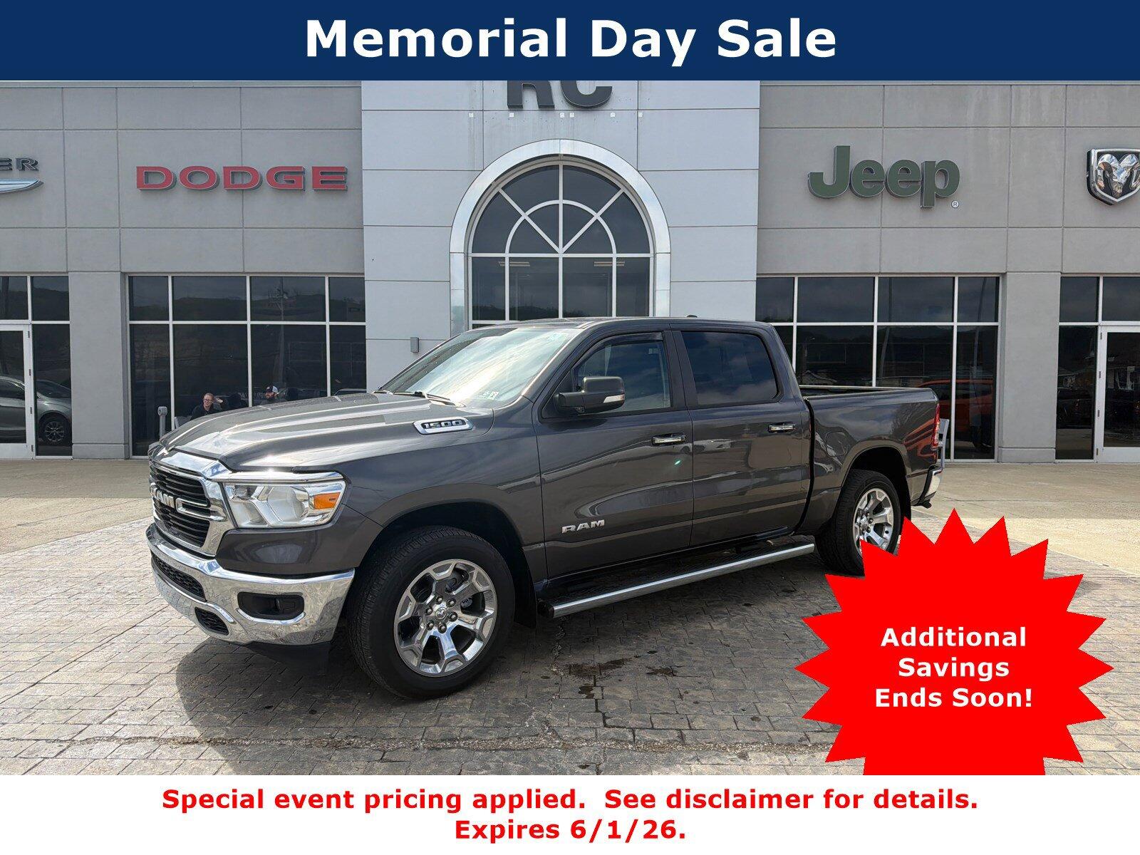 2020 RAM 1500 Big Horn/Lone Star 4x4 Crew Cab 5'7's photo