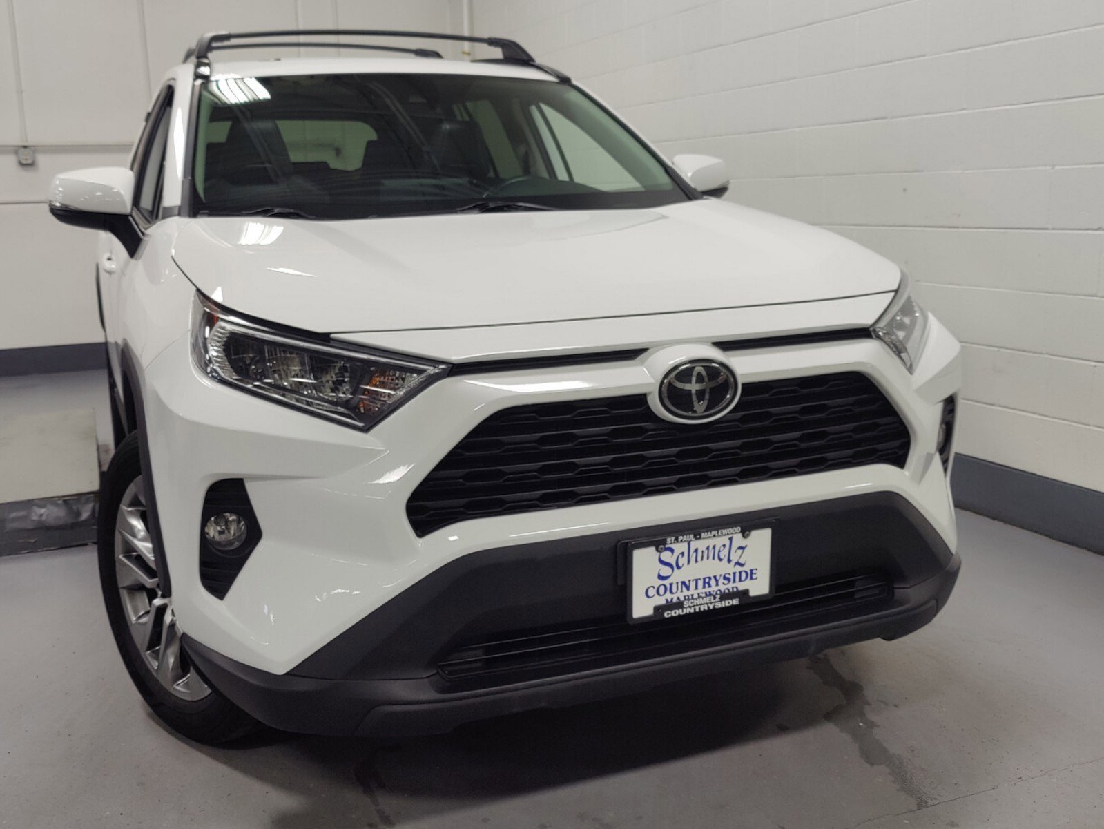 Used 2020 Toyota RAV4 XLE Premium with VIN 2T3A1RFV7LW098145 for sale in Maplewood, Minnesota