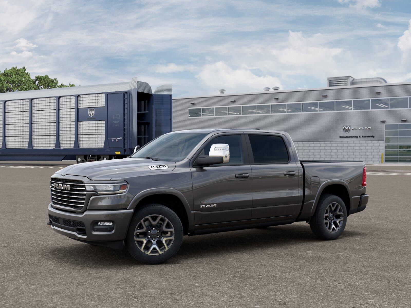 2027 RAM 1500 1500 Laramie Crew Cab 4x4 5'7' Box