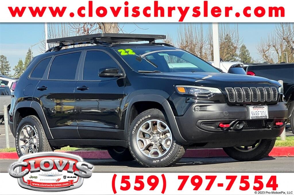 2022 Jeep Cherokee Trailhawk's photo