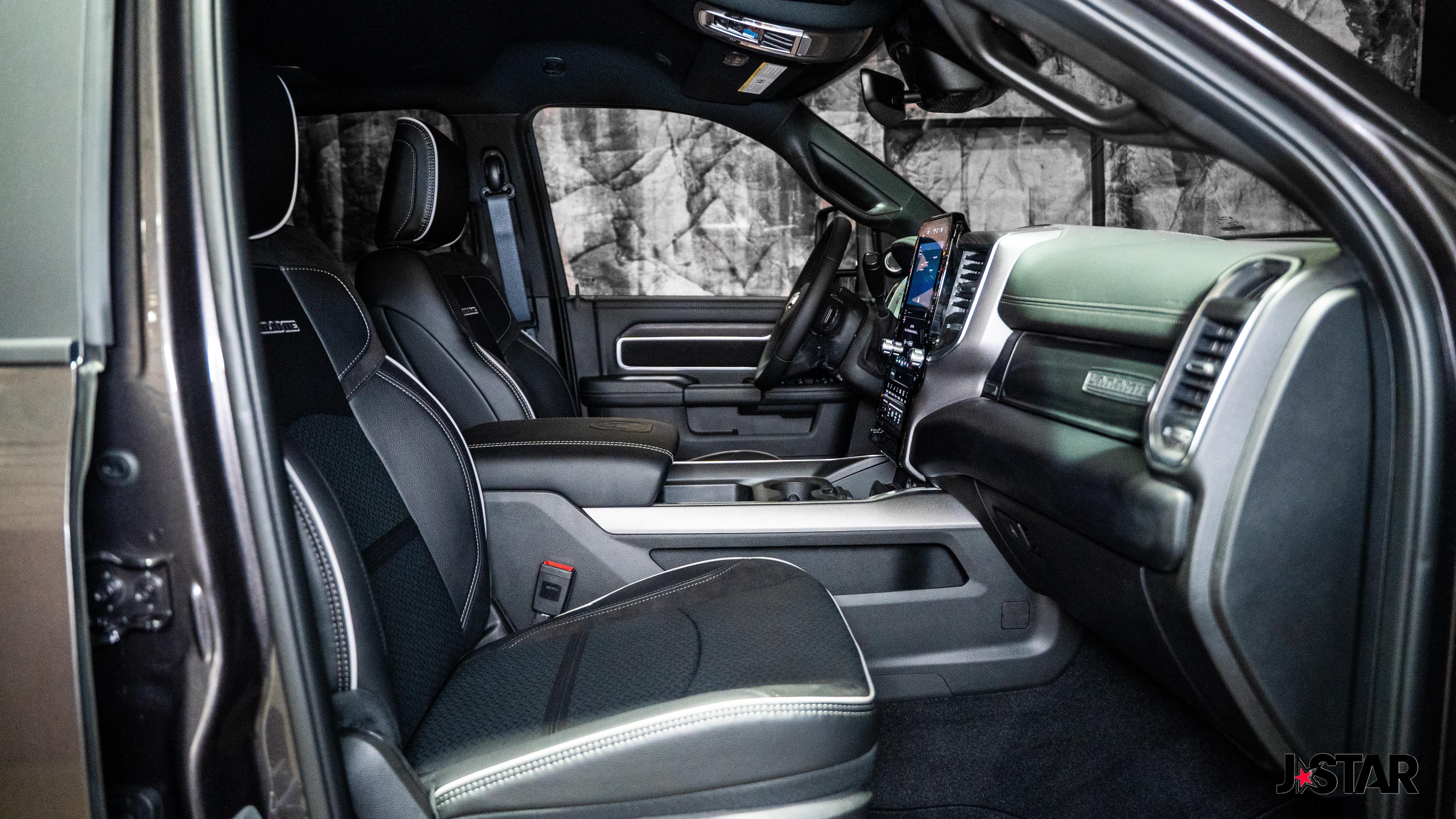2025 RAM 2500 Laramie - Photo 11