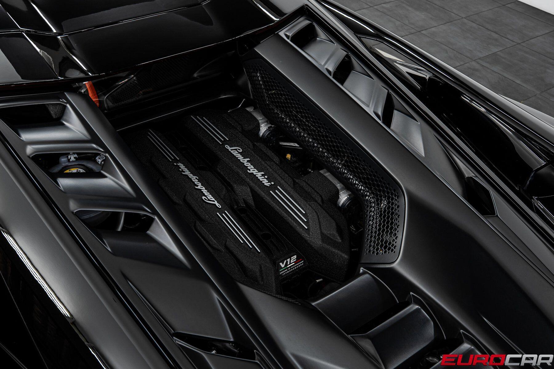 2025 Lamborghini Revuelto *PASSENGER DISPLAY * FULL PPF*Image 20