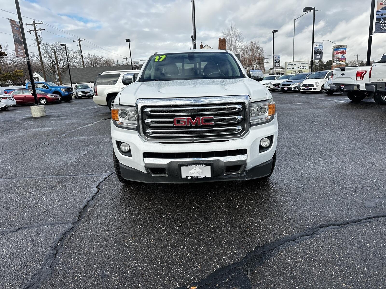 2017 GMC Canyon SLT photo 3