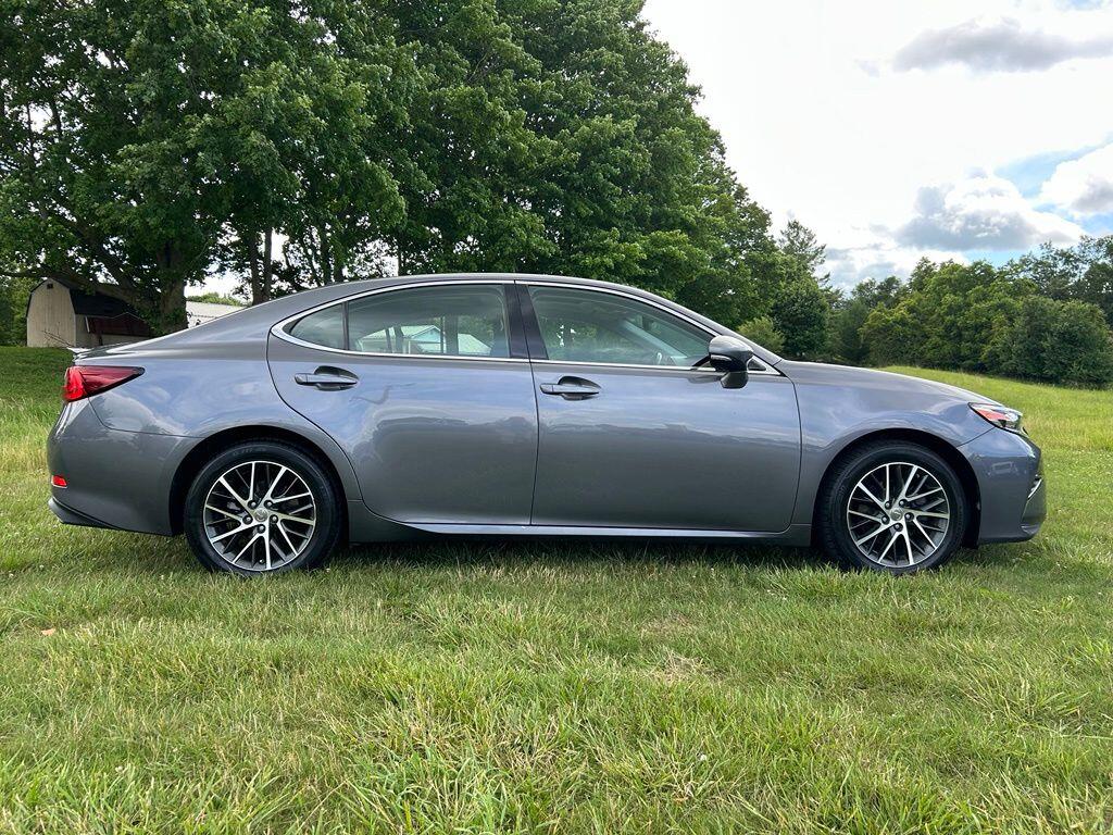 Used 2018 Lexus ES 350 with VIN 58ABK1GG2JU084462 for sale in Angola, IN