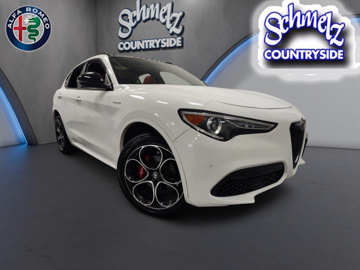 2023 Alfa Romeo Stelvio Veloce AWD w/Sunroof & Nav