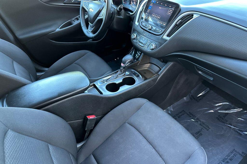2023 Chevrolet Malibu RS - Photo 15