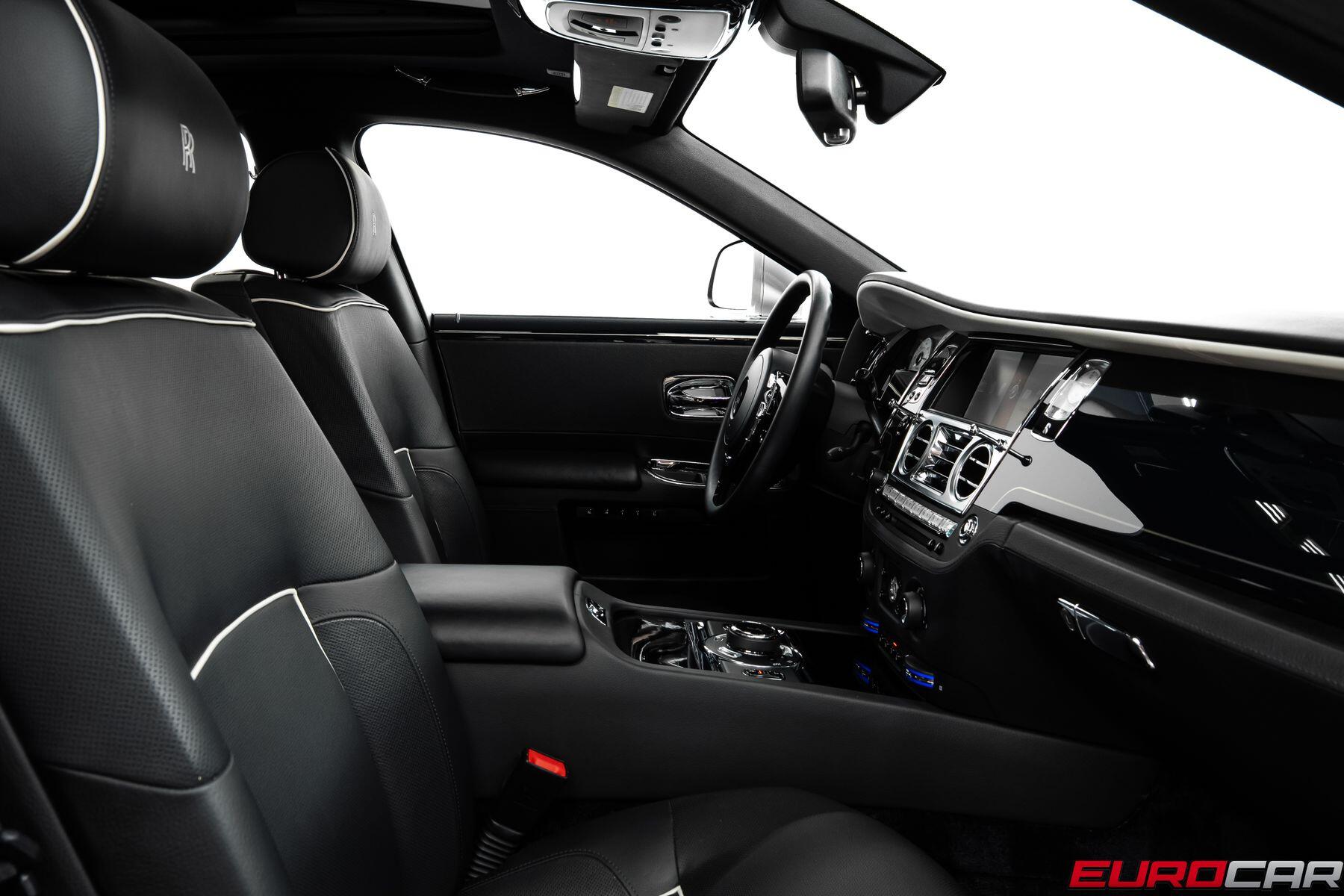 2014 Rolls-Royce Ghost *REAR THEATER * INDIVIDUAL SEAT CONFIGURATION*Image 37