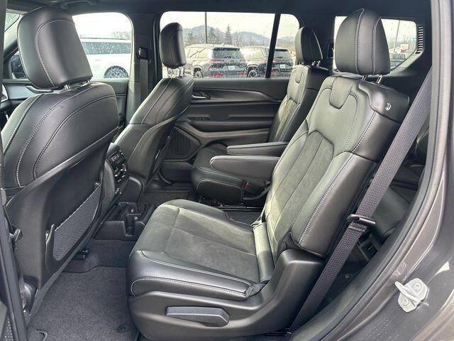 2025 Jeep Grand Cherokee L Altitude - Photo 16