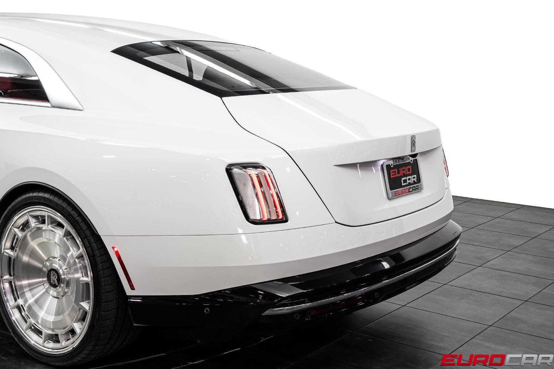 2024 Rolls-Royce Spectre *STARLIGHT DOORS * ILLUMINATED FASCIA*Image 17