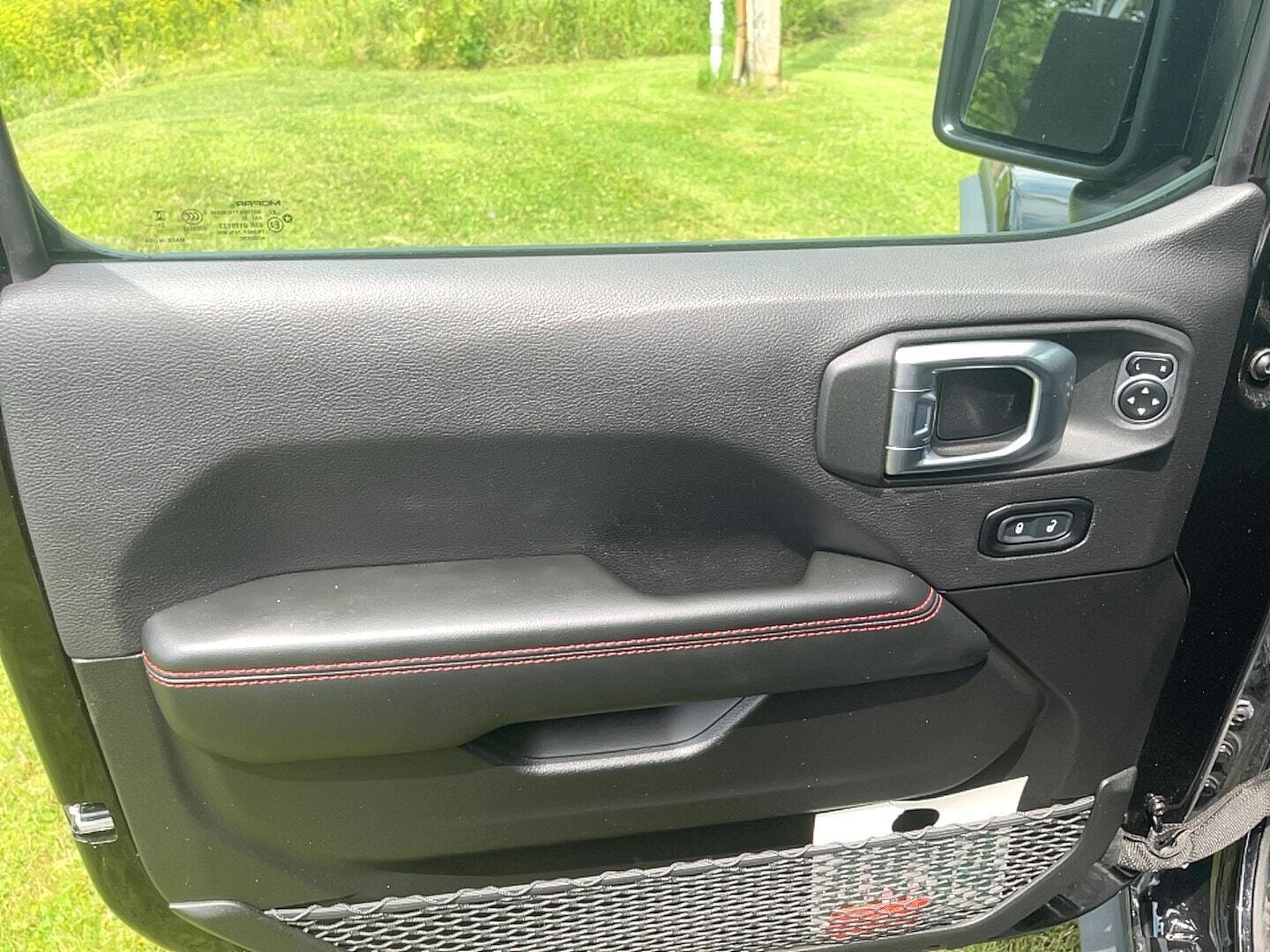 2024 Jeep Wrangler 4-Door Rubicon X - Photo 12