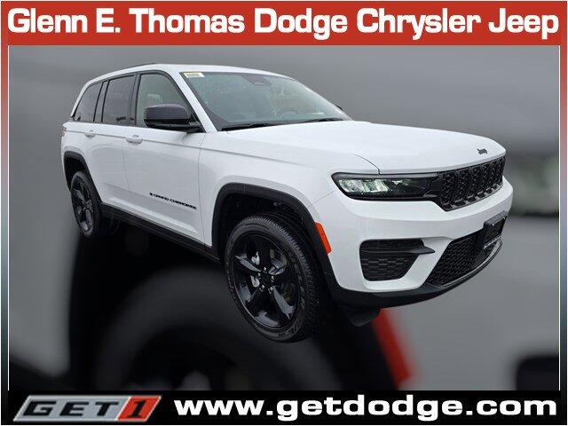 2025 Jeep Grand Cherokee Altitude's photo