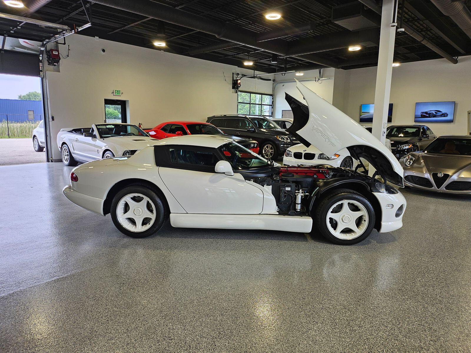 1996 Dodge Viper - Photo 10