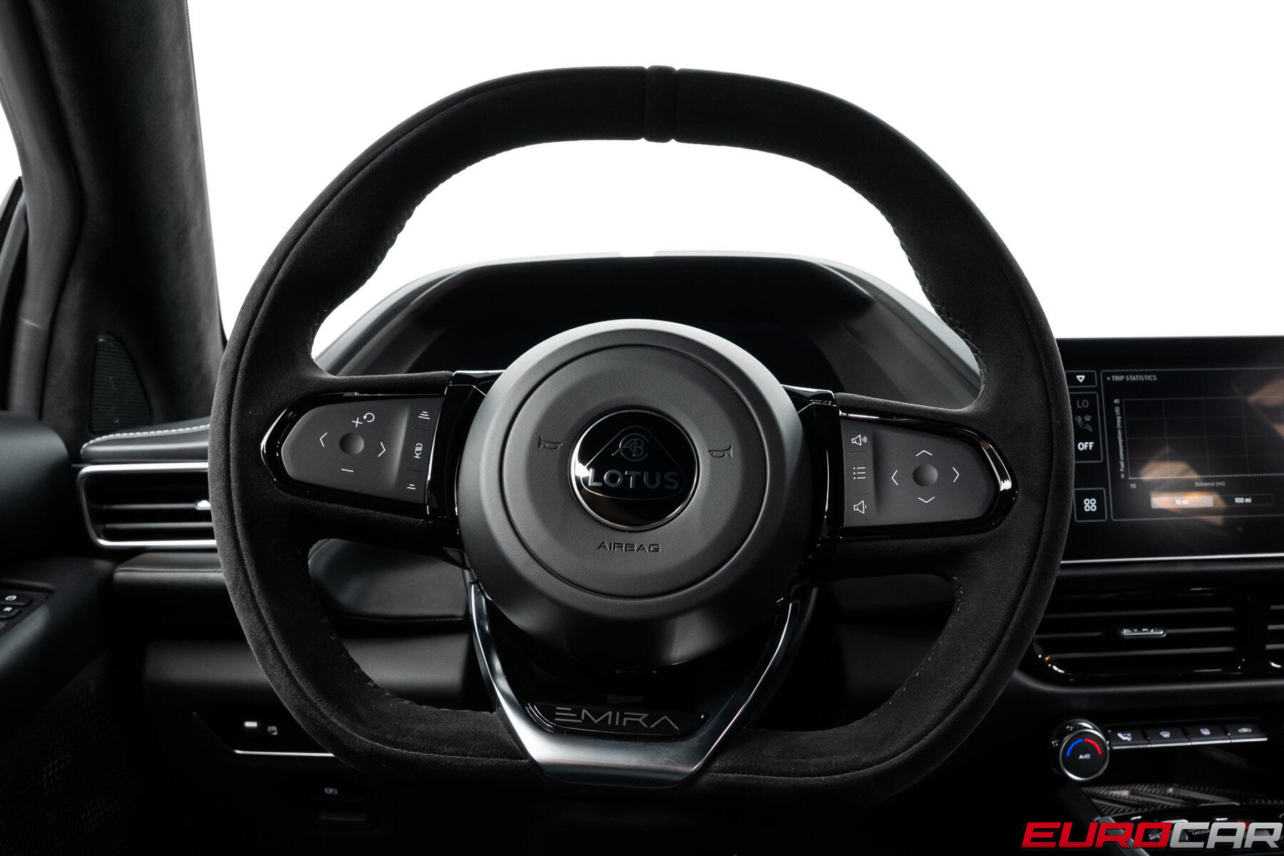 2026 Lotus Emira - Photo 29