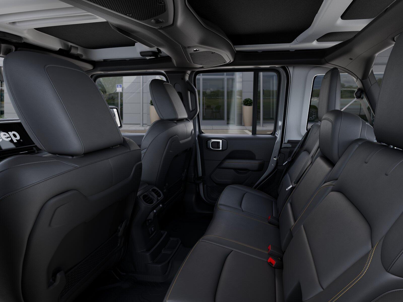2026 Jeep Wrangler 4-Door Sahara - Photo 38