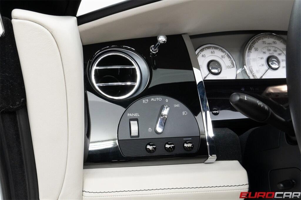 Used 2018 Rolls-Royce Dawn *BESPOKE INTERIOR * IMMACULATE CONDITION*Image 29