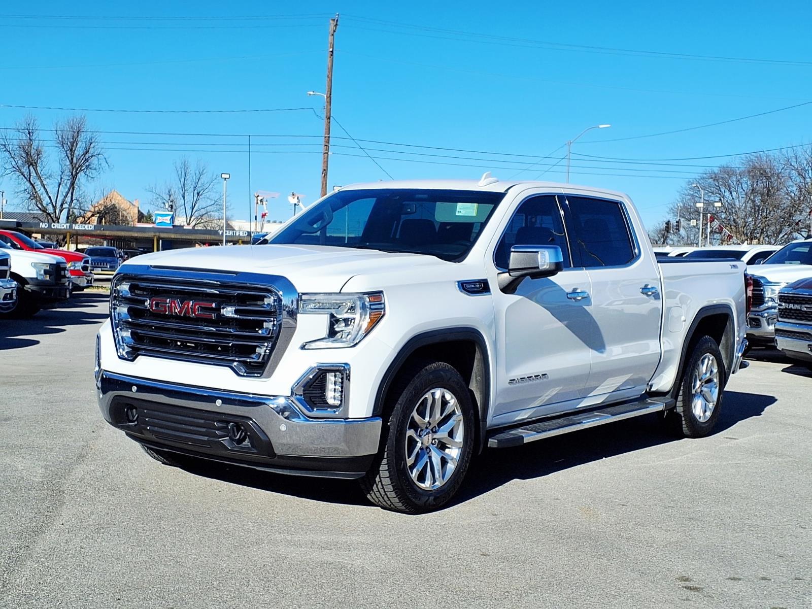 2019 GMC Sierra 4WD Crew Cab Short Box SLT's photo