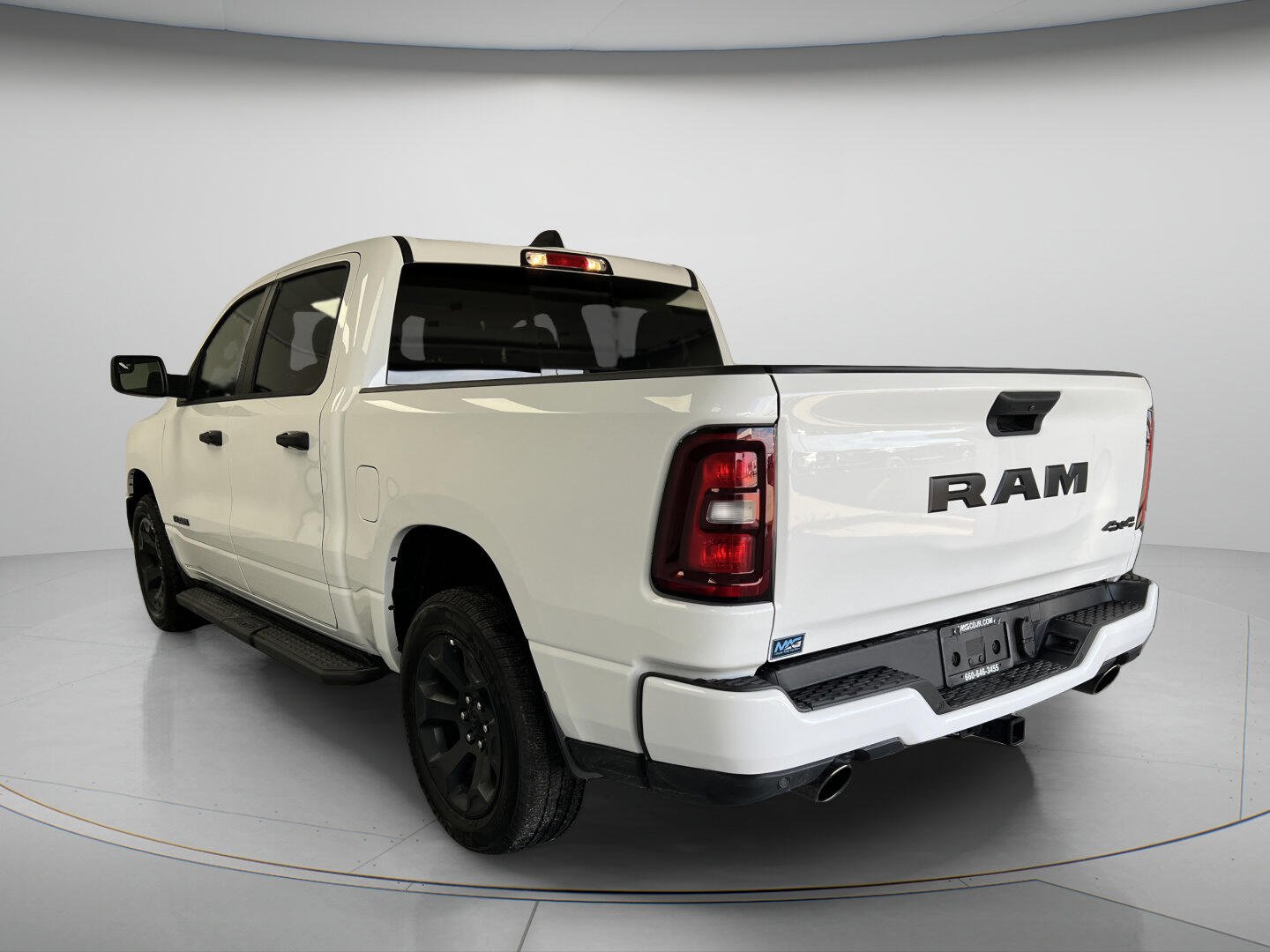 2026 RAM 1500 Express - Photo 6