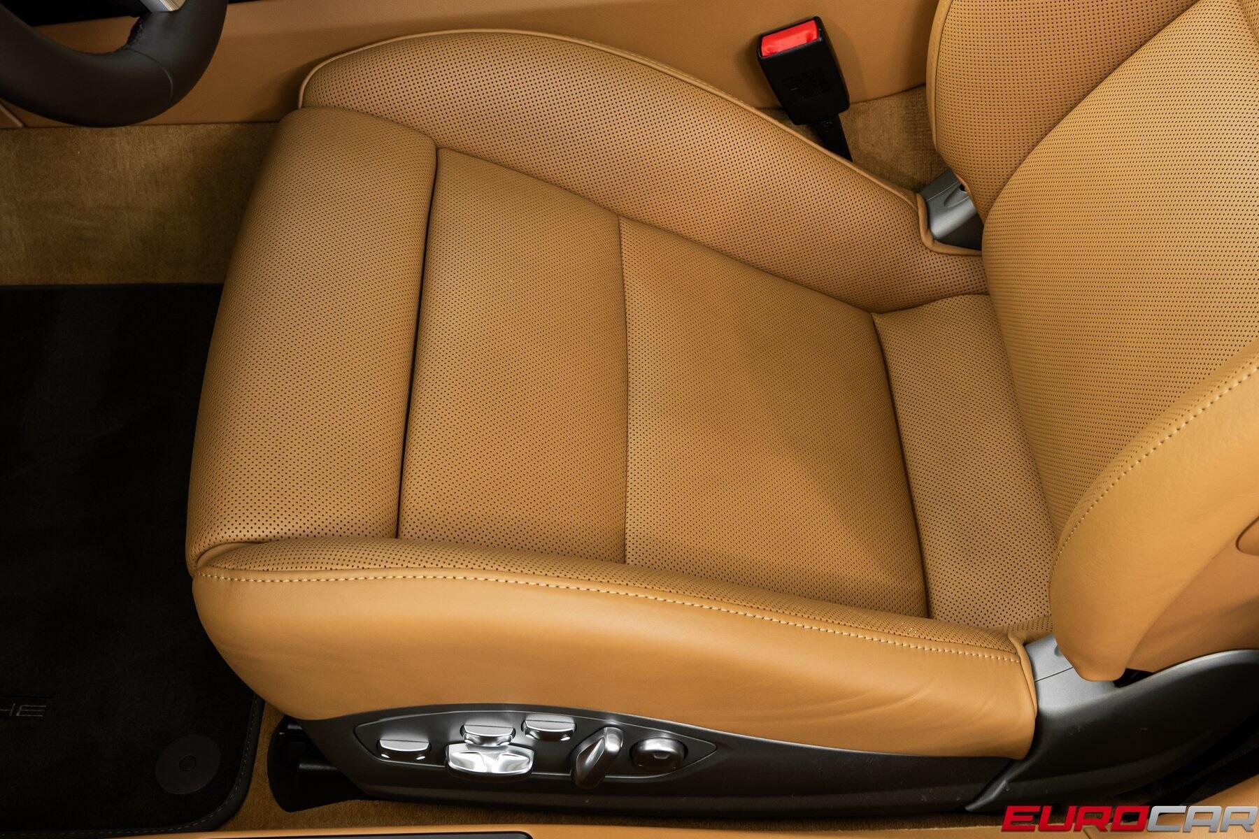 Used 2014 Porsche 911 Turbo S *CARBON FIBER INTERIOR TRIM*Image 45