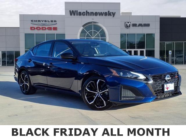 Used 2023 Nissan Altima SR with VIN 1N4BL4CV2PN365376 for sale in Huntsville, TX