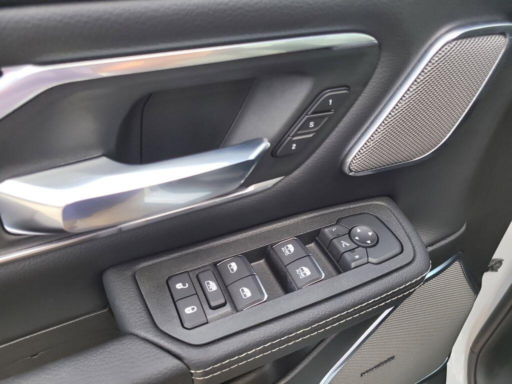 2026 RAM 1500 Laramie - Photo 18