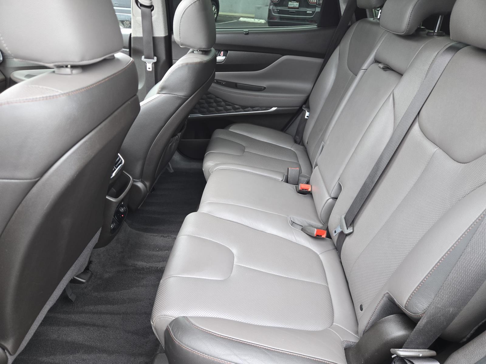 2020 Hyundai Santa Fe Limited - Photo 25