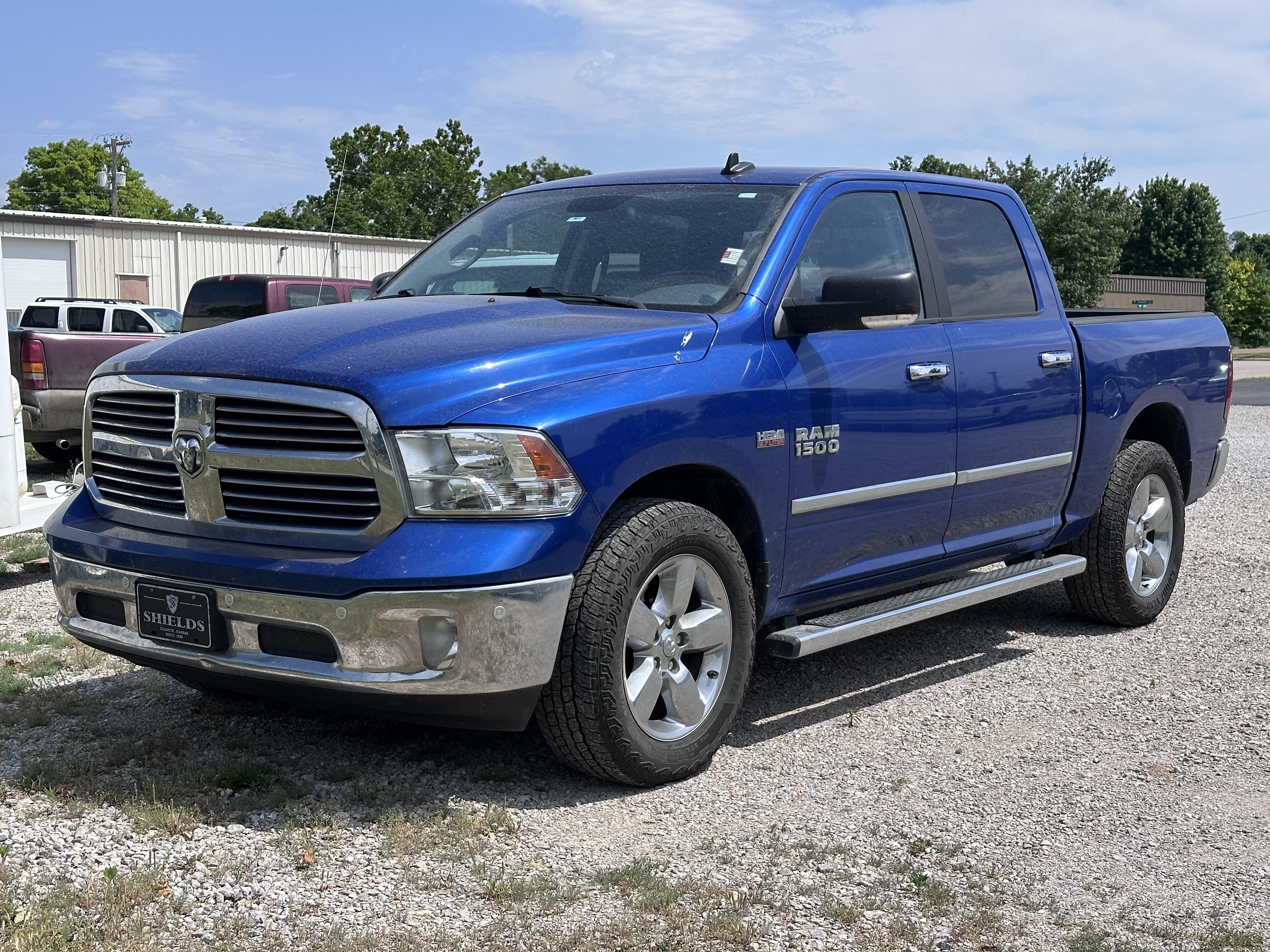 2018 RAM 1500 Big Horn 4x4 Crew Cab 5'7's photo
